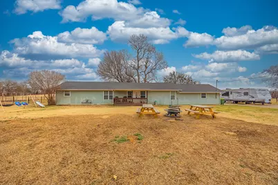 9517 County Road 419, Grandview, TX 76050 - Photo 14