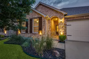 413 Yellowstone Dr, Celina, TX 75009 - Photo 2