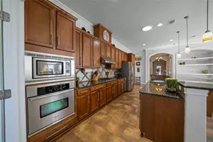 13169 Courtney Dr, Frisco, TX 75033 - Photo 8