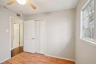 1505 Carnation Dr, Lewisville, TX 75067 - Photo 10