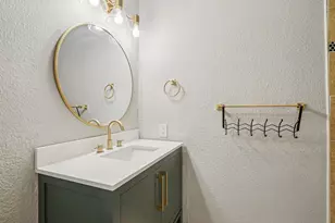 1505 Carnation Dr, Lewisville, TX 75067 - Photo 8