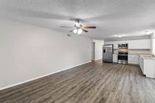 2011 Lavon Creek Ln, Arlington, TX 76006 - Photo 18