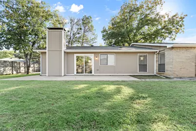 2011 Lavon Creek Lane, Arlington, TX 76006 - Photo 32