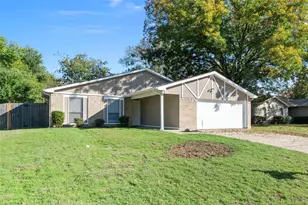 2011 Lavon Creek Ln, Arlington, TX 76006 - Photo 2