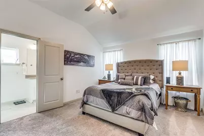 5106 Springlake Parkway, Haltom City, TX 76117 - Photo 14