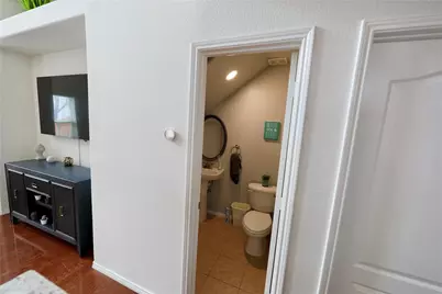 8404 Timberbrook Lane, Dallas, TX 75249 - Photo 8