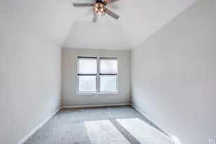 2209 Highland Villa Ln, Arlington, TX 76012 - Photo 20