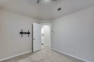 2209 Highland Villa Ln, Arlington, TX 76012 - Photo 16