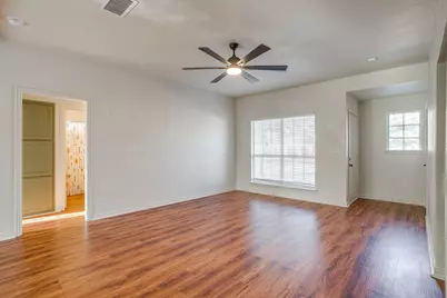 1312 Bradley Court, Cleburne, TX 76033 - Photo 4