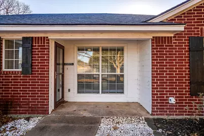 1312 Bradley Court, Cleburne, TX 76033 - Photo 2
