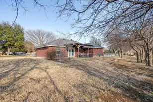 1312 Bradley Ct, Cleburne, TX 76033 - Photo 20