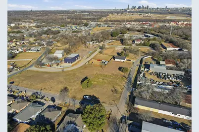 3737 Kolloch Drive, Dallas, TX 75216 - Photo 16