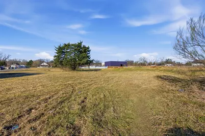 3737 Kolloch Drive, Dallas, TX 75216 - Photo 10