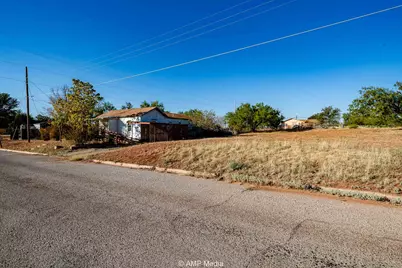 804 Fisher Street, Sweetwater, TX 79556 - Photo 4