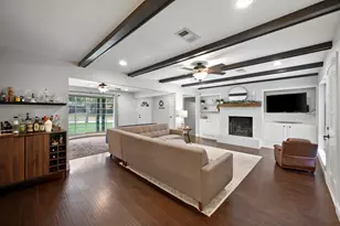 2107 Westwood Dr, Arlington, TX 76012 - Photo 8