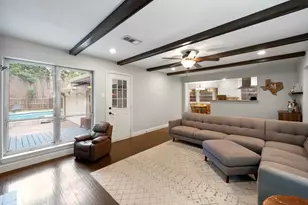 2107 Westwood Dr, Arlington, TX 76012 - Photo 10