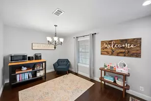 2107 Westwood Dr, Arlington, TX 76012 - Photo 10