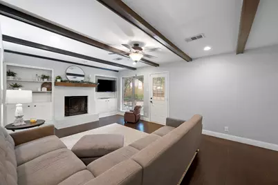 2107 Westwood Drive, Arlington, TX 76012 - Photo 14