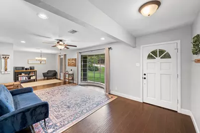 2107 Westwood Drive, Arlington, TX 76012 - Photo 4