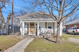 302 S Saint Mary Ave, Dallas, TX 75214 - Photo 1