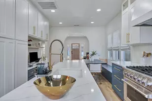 302 S Saint Mary Ave, Dallas, TX 75214 - Photo 14