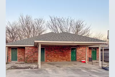 502 N Sewell Drive #B, Decatur, TX 76234 - Photo 2