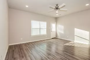 308 Niki Dr, Lewisville, TX 75057 - Photo 2