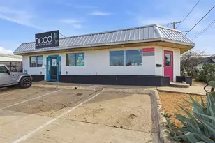 738 W Davis St, Dallas, TX 75208 - Photo 1