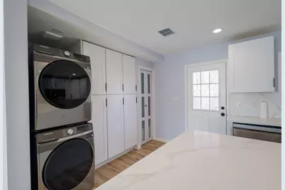 312 Elm Street, Hurst, TX 76053 - Photo 8