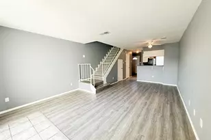 9510 Olde Towne Row, Dallas, TX 75227 - Photo 2