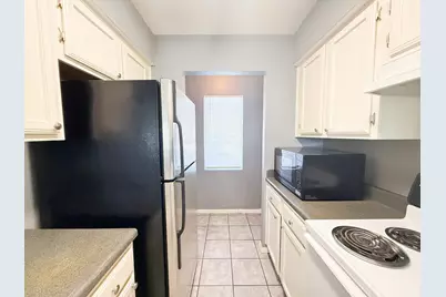9510 Olde Towne Row, Dallas, TX 75227 - Photo 8