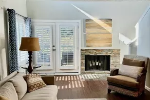 2301 Basil Dr, Arlington, TX 76006 - Photo 2