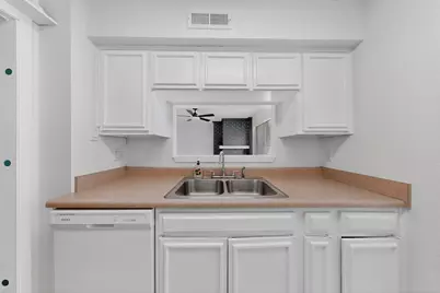 2018 Warnford Place, Arlington, TX 76015 - Photo 6