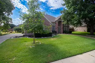 3316 Meadow Wood Dr, Richardson, TX 75082 - Photo 2