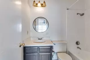 1201 Avondale Ct, Arlington, TX 76011 - Photo 22