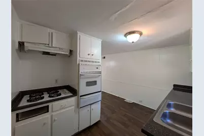 710 Boulevard Boulevard N, Dallas, TX 75211 - Photo 10