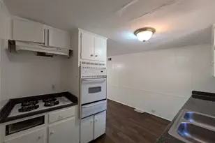 710 Blvd Blvd N, Dallas, TX 75211 - Photo 10