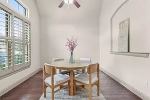 437 Middleton Dr, Roanoke, TX 76262 - Photo 4