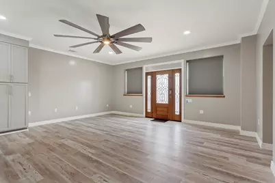 202 N Avenue D, Clifton, TX 76634 - Photo 4