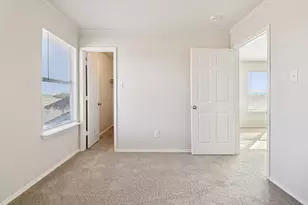 916 Sherry Ln, Saginaw, TX 76179 - Photo 32