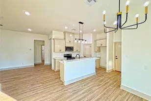 224 Hazelwood Dr, Woodway, TX 76712 - Photo 6