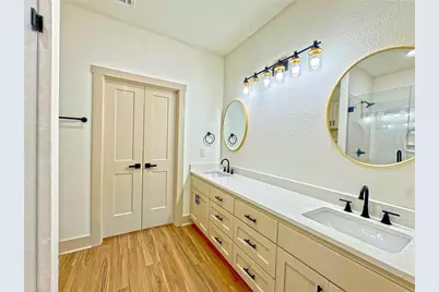 224 Hazelwood Drive, Woodway, TX 76712 - Photo 16