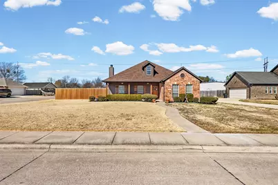 1308 Madeline Street, Commerce, TX 75428 - Photo 2