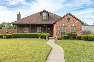 1308 Madeline Street, Commerce, TX 75428 - Photo 2