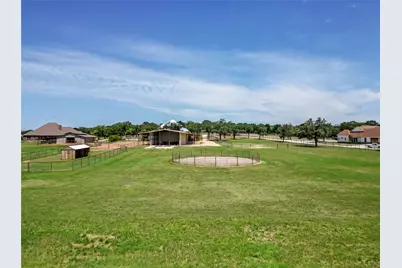 137 Silver Saddle Circle, Weatherford, TX 76087 - Photo 36