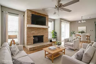 5806 Marvin Loving Dr, Garland, TX 75043 - Photo 4