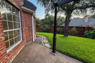 7201 Regency Ct, Plano, TX 75024 - Photo 32