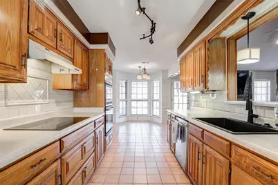 1816 Big Bend Drive, Grapevine, TX 76051 - Photo 8