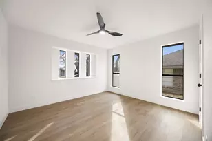 9911 Glen Canyon Dr, Dallas, TX 75243 - Photo 28