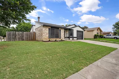 831 Netherland Drive, Arlington, TX 76017 - Photo 2